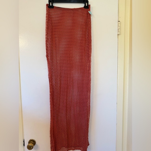 Dresses & Skirts - Elegant Red Mesh Skirt